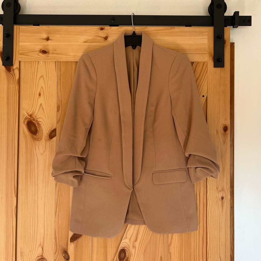Express Women's Tan Blazer - 3/4 sleeves - XS